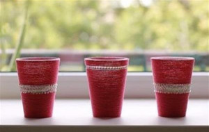 DIY家庭手工制作教程 用毛线改造小清新装饰杯
