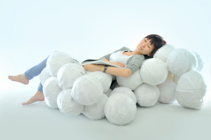 棉花球组成的柔软沙发
