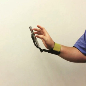 手腕上的创意手机支架（TUSK）