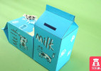 教小朋友制作牛奶盒存钱罐