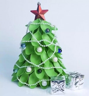教你diy几款创意又环保的圣诞树