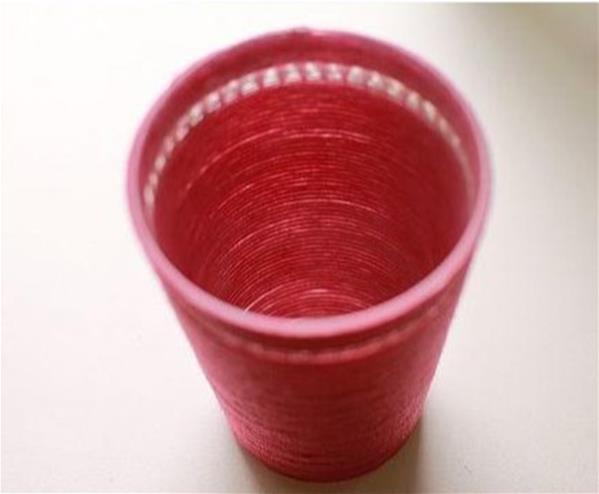 DIY家庭手工制作教程 用毛线改造小清新装饰杯