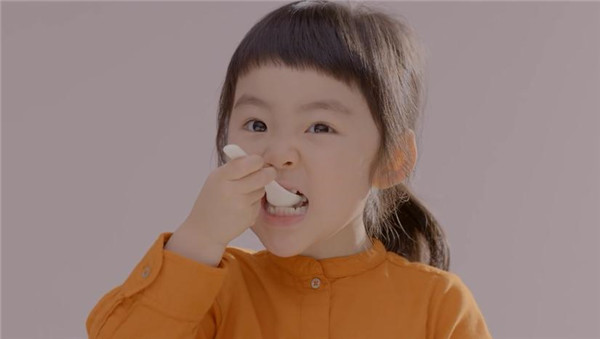分点给我吧 日本酸奶创意广告