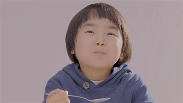 分点给我吧 日本酸奶创意广告