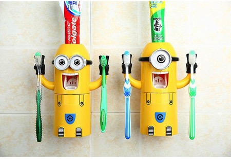 自动挤牙膏的创意小黄人