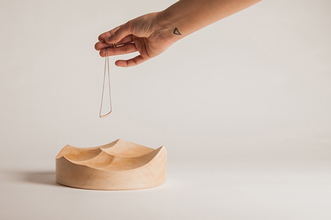 设计师Jordi Lopez Aguilo雕塑托盘Carved Bowls