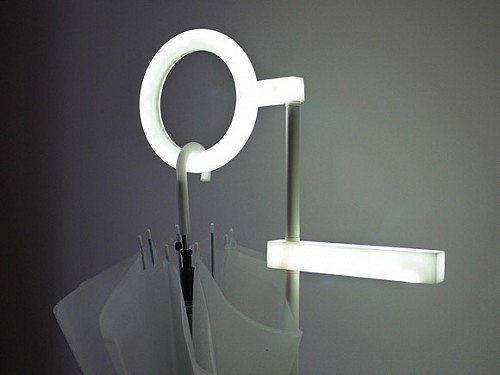 Jean Huang设计的照明花盆伞架LOV