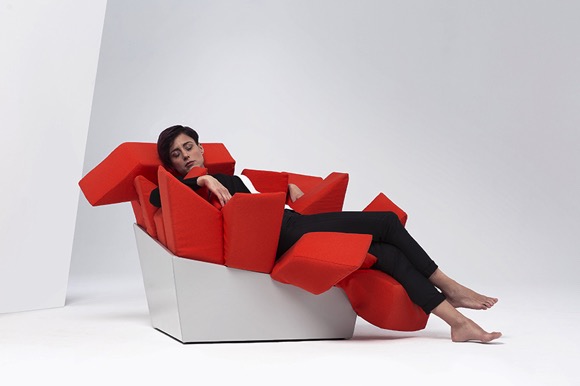 “坚硬”的草丛座椅Manet创意设计