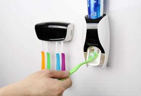 无需动手的自动挤牙膏器，方便卫生还能不浪费