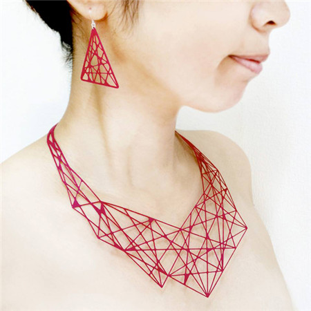 剪纸般的个性纸制创意饰品（Paper Jewelry）