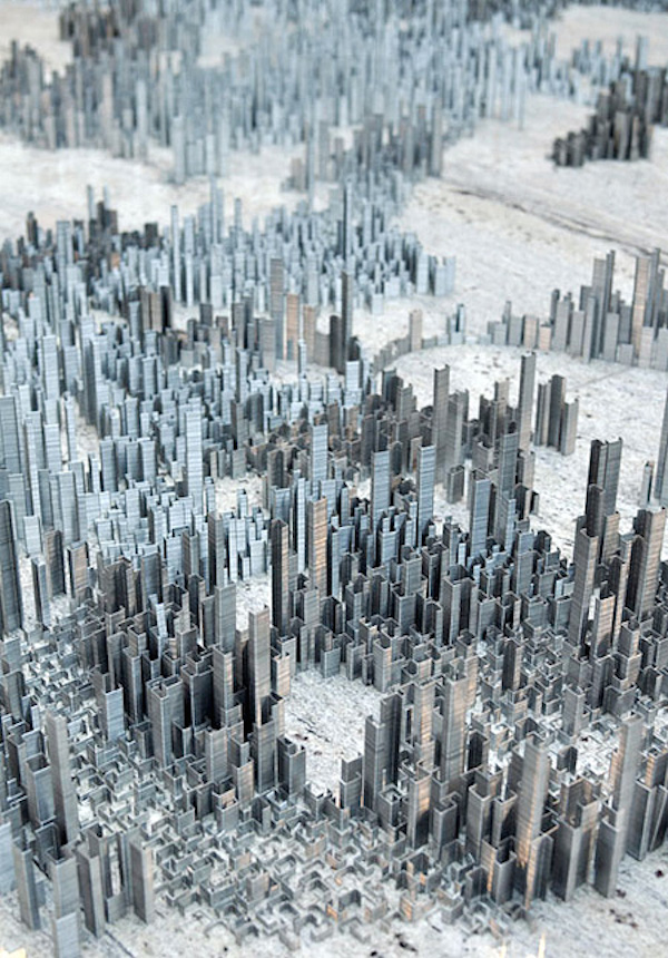 用订书针制作的城市模型 Peter Root创作