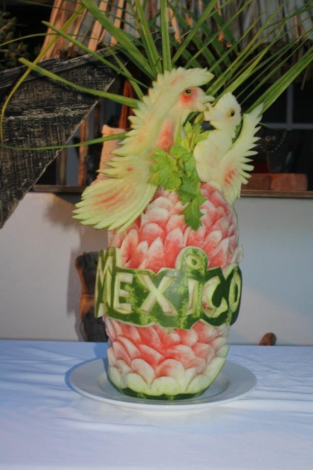 30个精美的西瓜雕塑