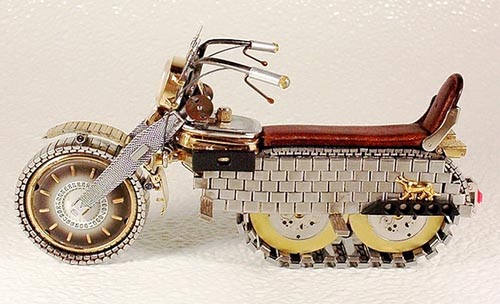 dmitriy khristenko手表零件做成的摩托车