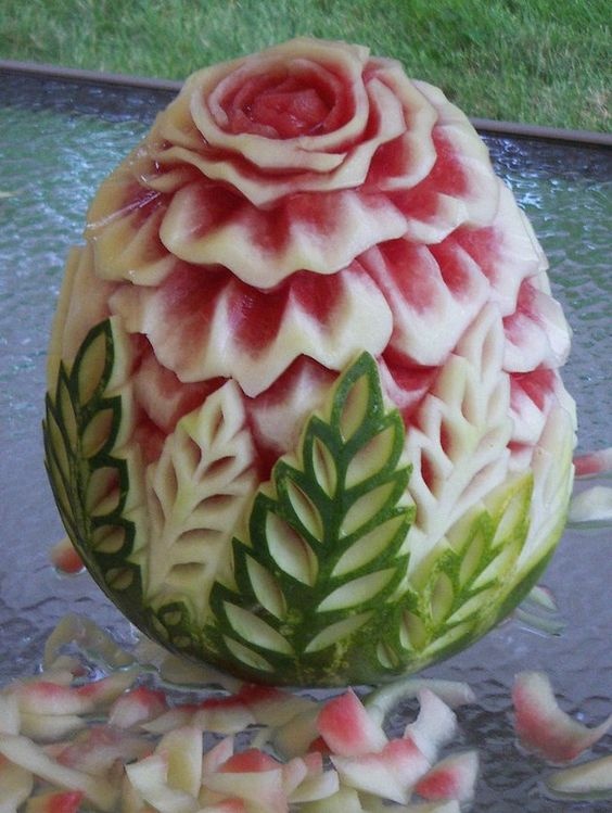 30个精美的西瓜雕塑