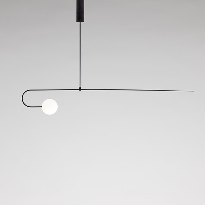 可碰动线性元素吊灯【Michael Anastassiades(英国)设计】