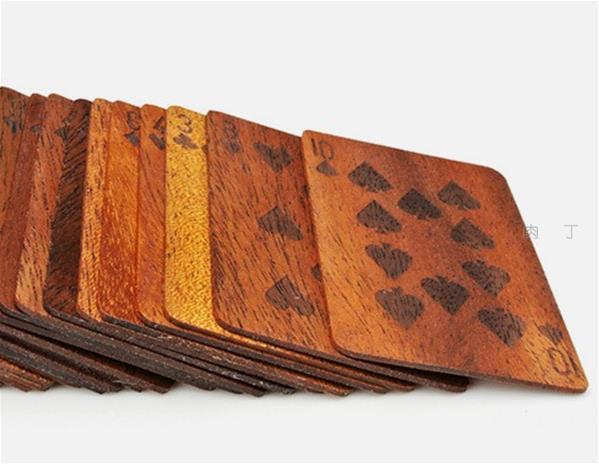 扑克秀—扑克磁板等关于扑克的创意设计欣赏
