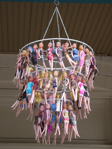 可爱的玩具娃娃吊灯创意DIY家居设计