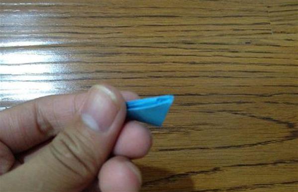 手工折纸三角插小笔筒的做法图解教程