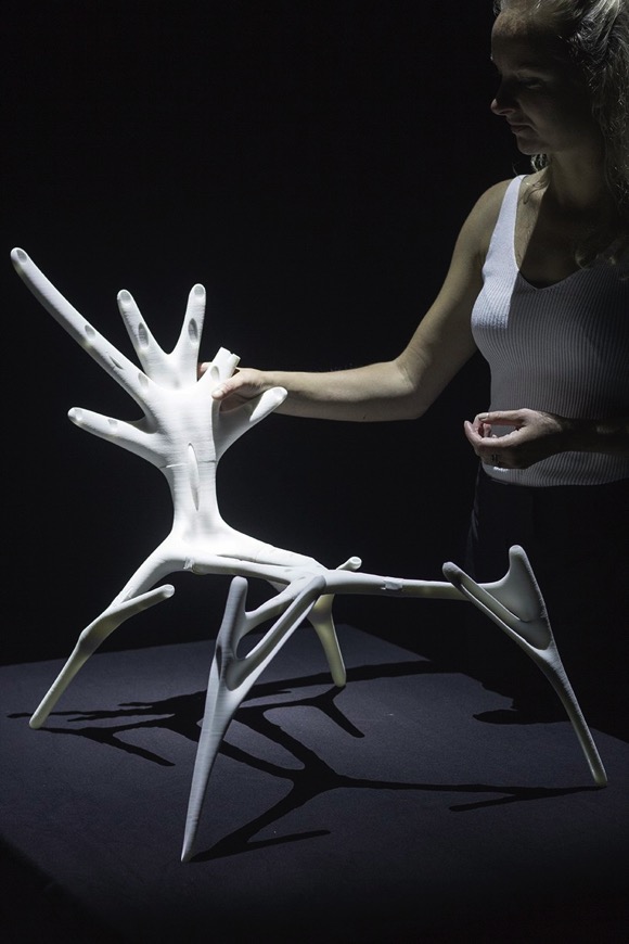 模仿放射虫结构的3D打印座椅模型