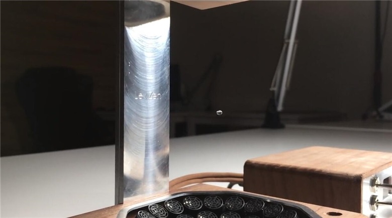 可让水滴悬浮的台灯LeviZen，利用声悬浮技术实现失重效果