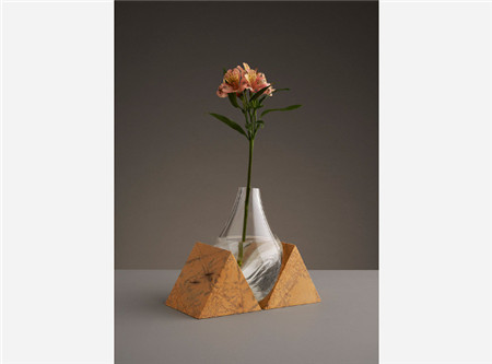 刚柔并济的创意玻璃花瓶